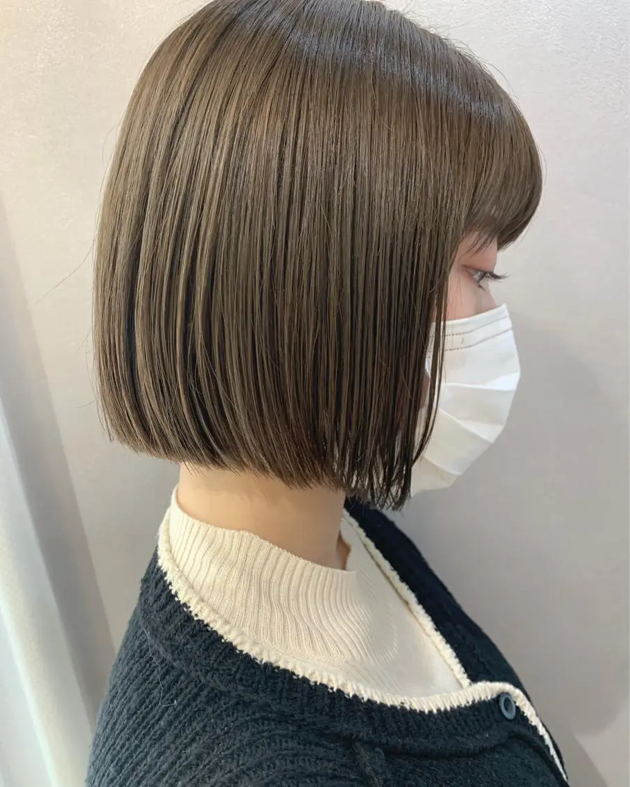 ショート カラー ベージュカラー ブリーチ ケアカラー ブリーチなしカラー オリーブベージュ カット ヘアカラー トリートメント hubhair レイヤー/透明感のヘアスタイル