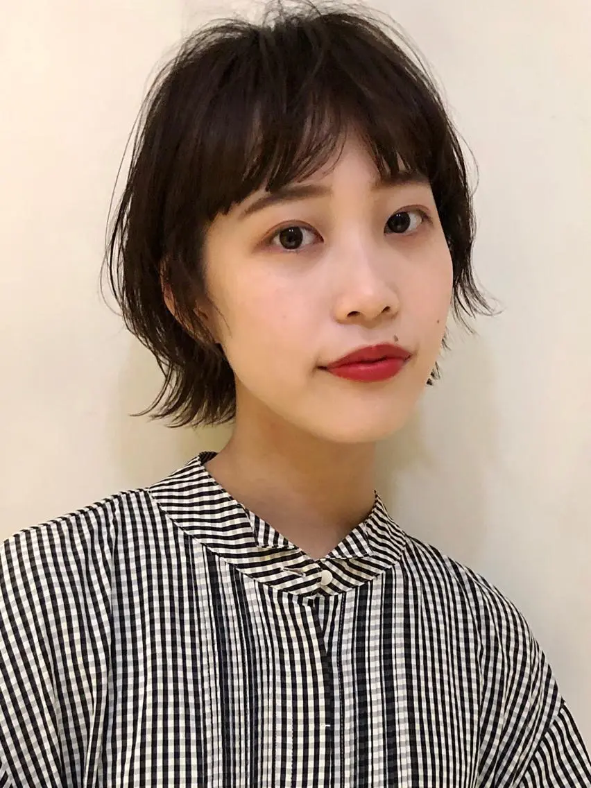 ショート ボブ ブリーチ🧚 ボブ✍️レイヤーのヘアスタイル
