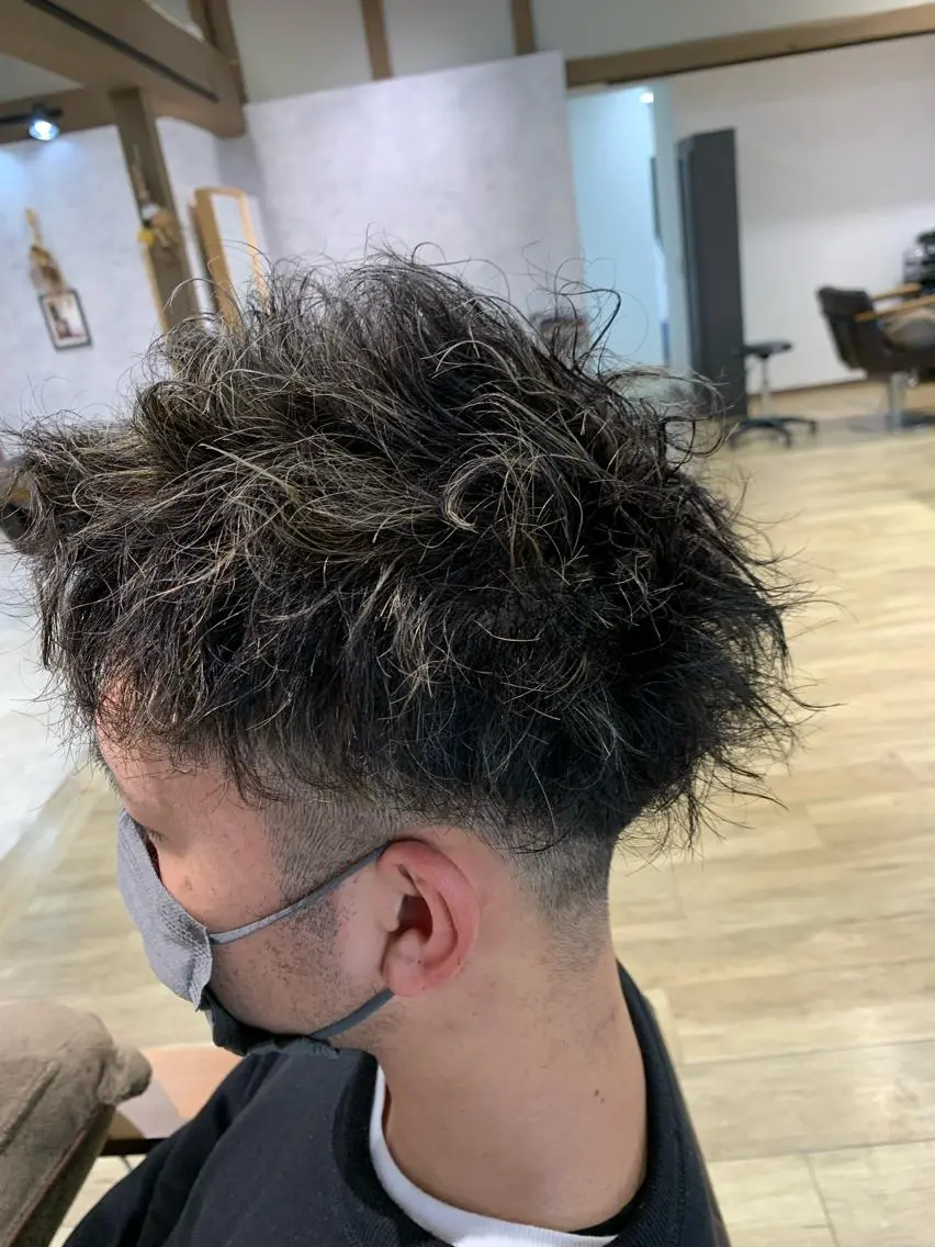 ショート カラー パーマ 浅野 ダイジロウのヘアスタイル
