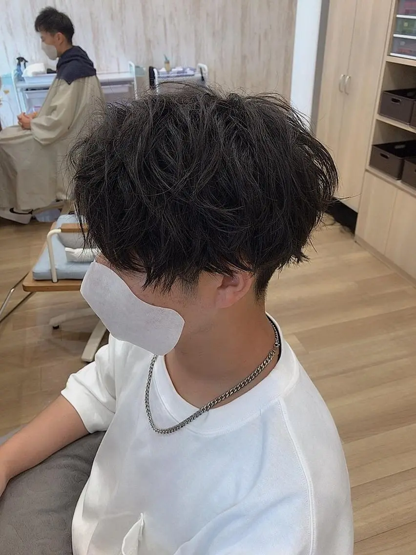ミディアム メンズ メンズパーマ波巻き 🌳大森悠登🌳のヘアスタイル