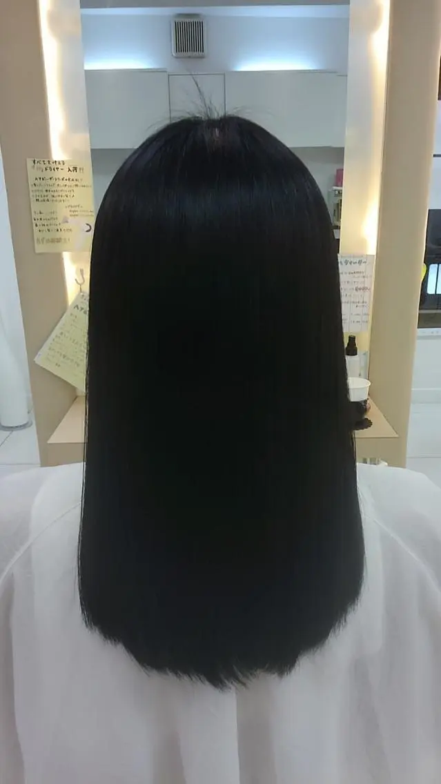 セミロング 藤原 亜美🤍のヘアスタイル