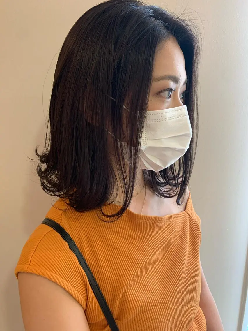 ミディアム カラー ヘアカラー トリートメント 顔まわりカット✄ ベージュカラー🧸のヘアスタイル