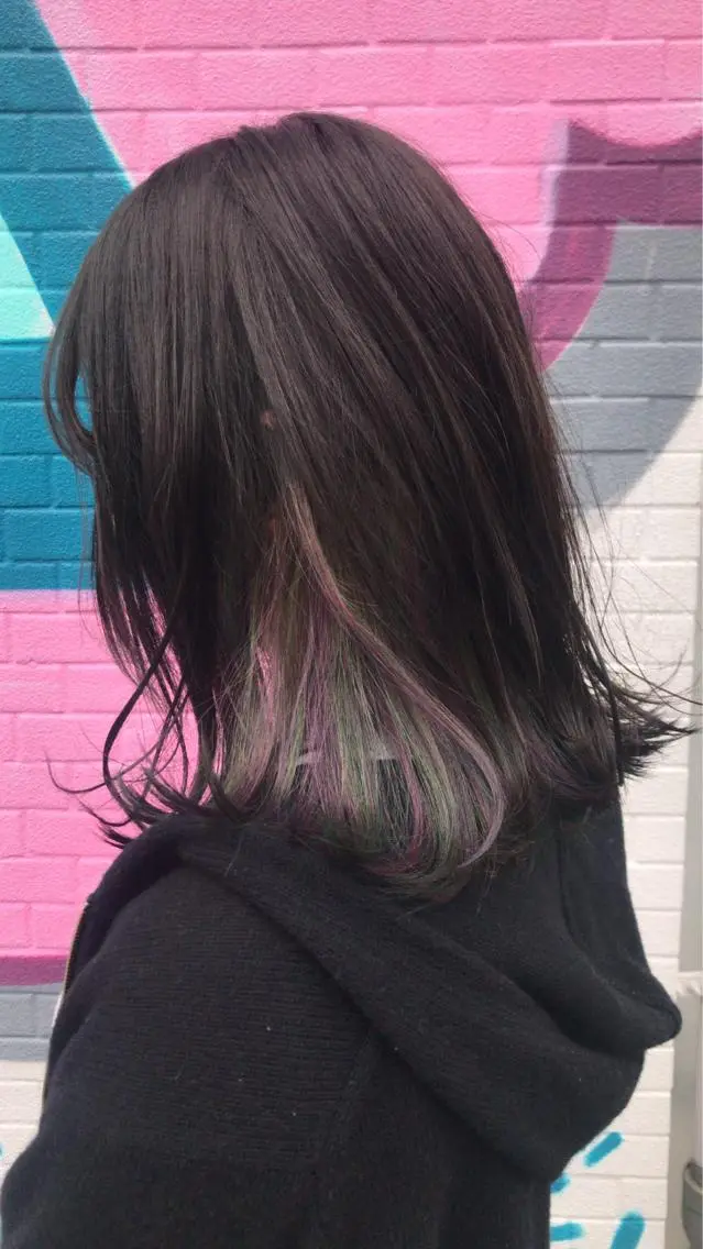 ミディアム カラー ブリーチ カット ヘアカラー トリートメント 岡崎 浩大のヘアスタイル