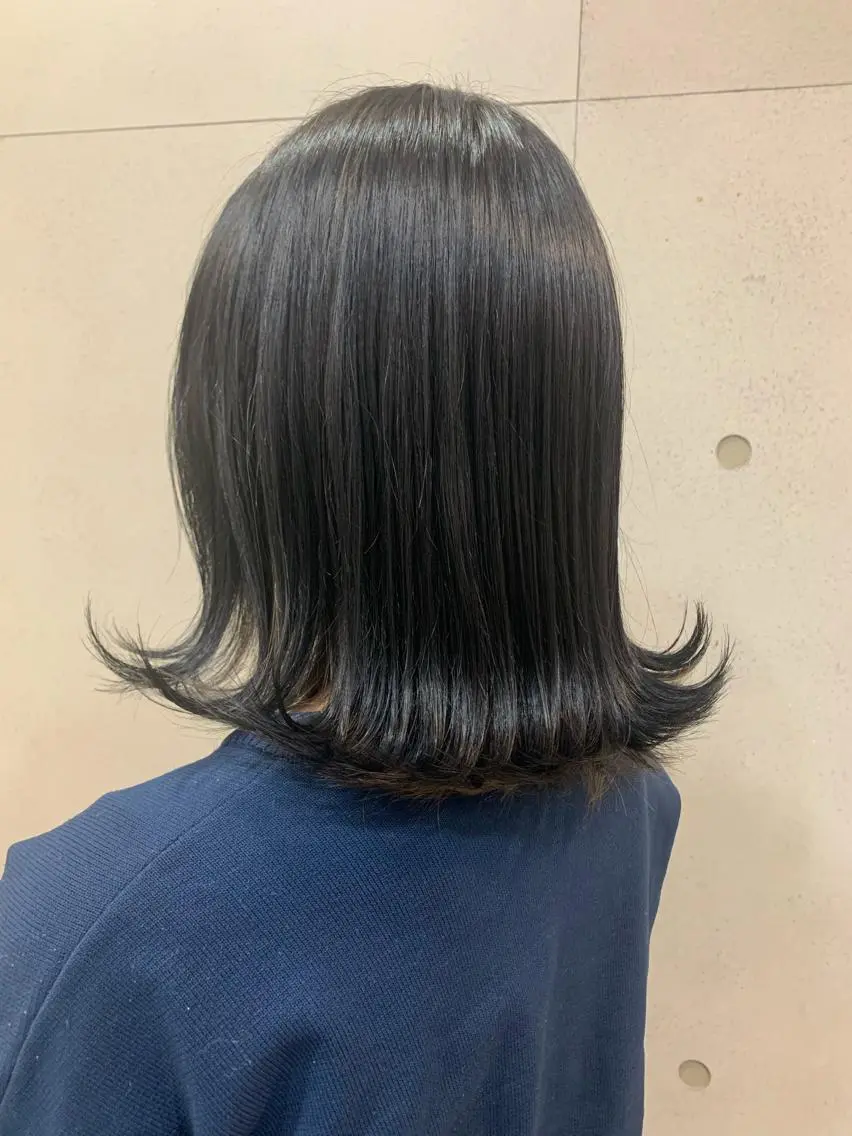 ミディアム おせ ちさとのヘアスタイル