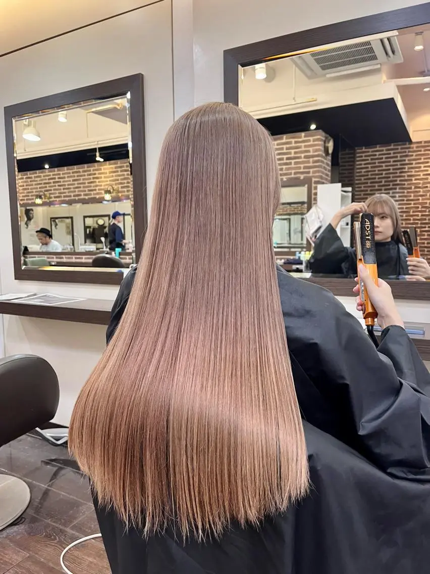 ロング カラー ベージュカラー 黒髪 ブリーチ ブルーカラー ブルーブラック ヘアカラー 韓国×ワンホン 🩶🎀honokaのヘアスタイル