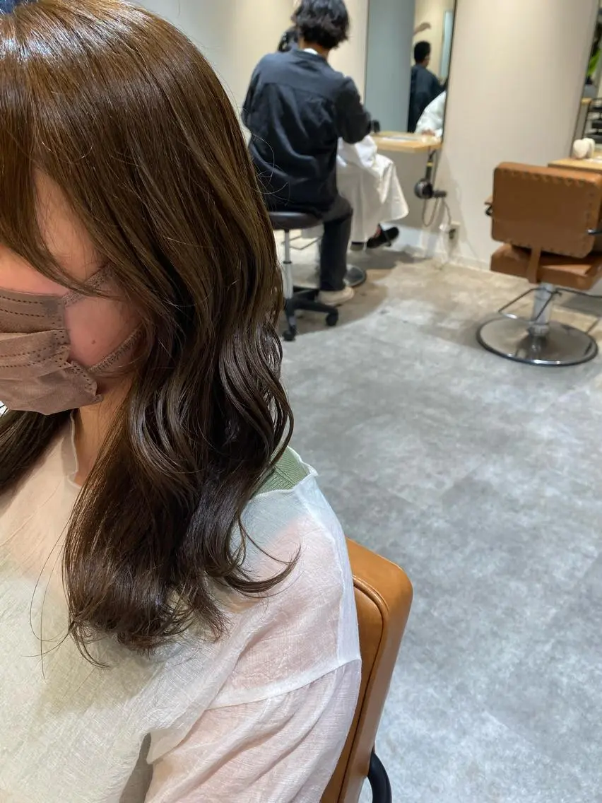 カラー ブリーチ ダブルカラー グレージュ ブリーチなしカラー カット ヘアカラー オスズ 🎀´-のヘアスタイル