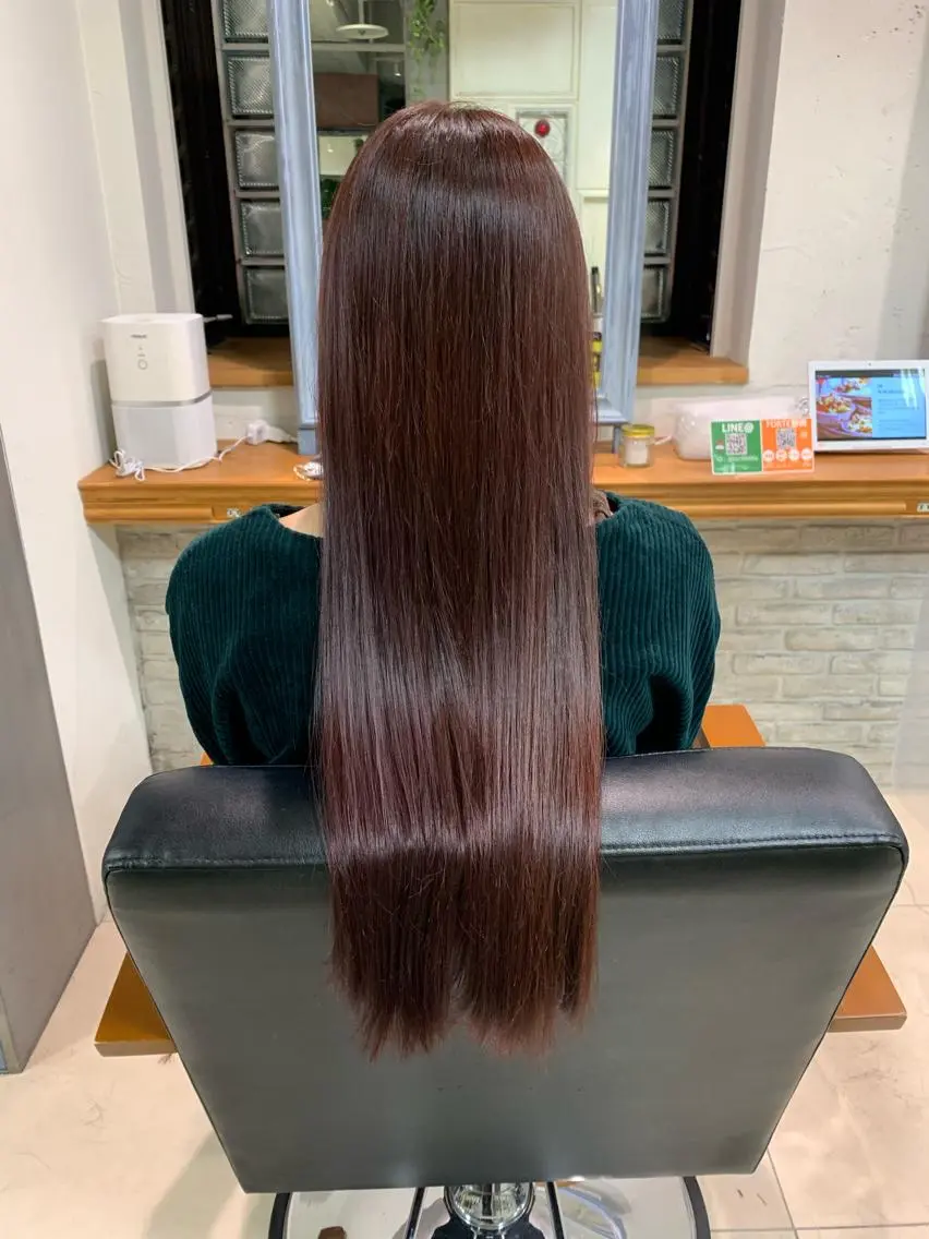 ロング カラー 透明感ハイトーン🦄 キラ🌈のヘアスタイル