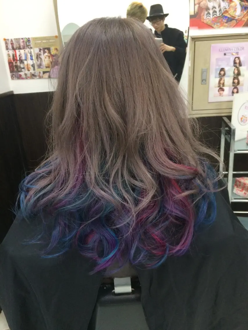 ロング カラー ユニコーンカラー ヘアカラー ハイトーン Arphyのヘアスタイル
