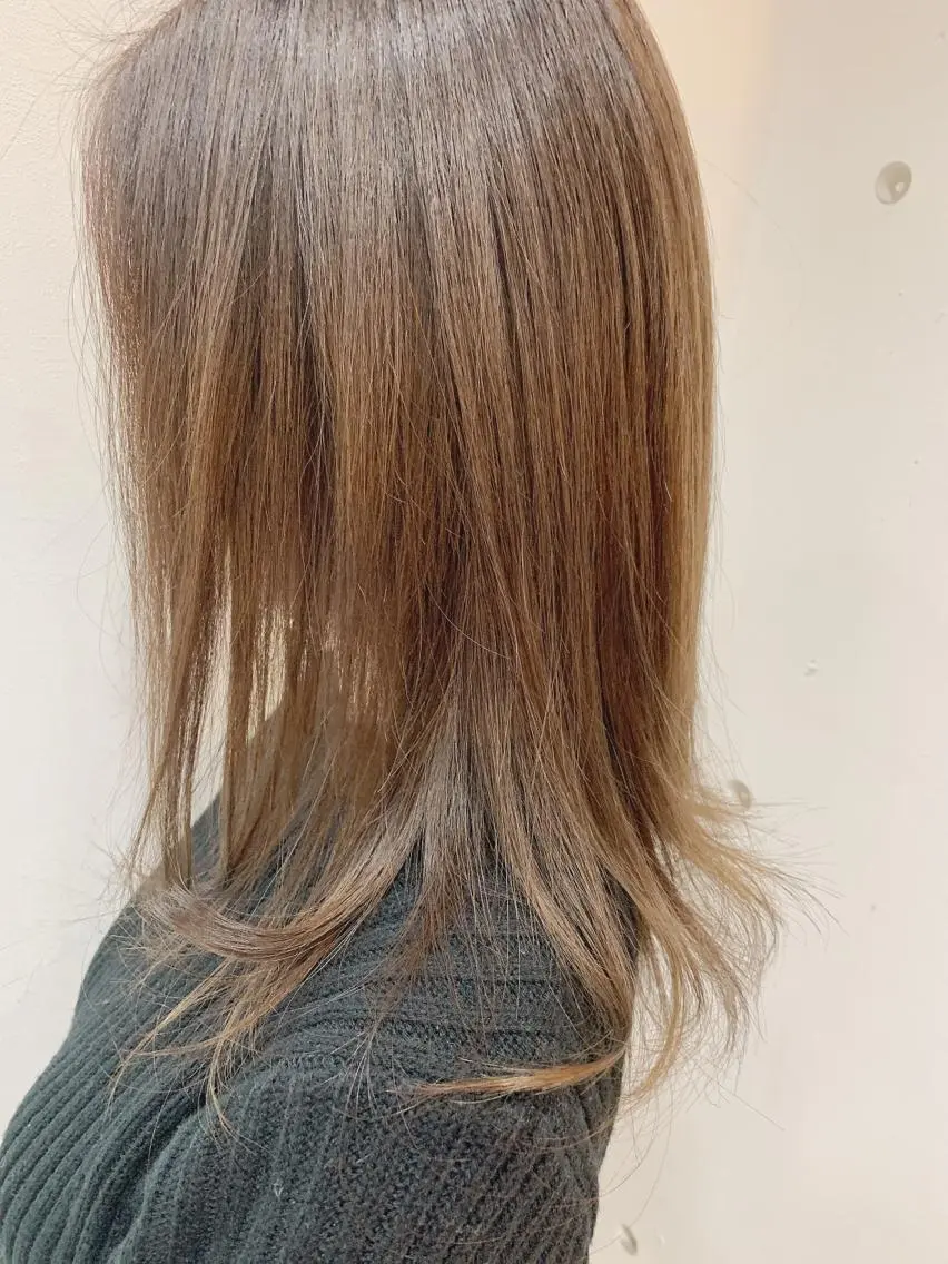 ミディアム カラー 白髪ぼかしハイライト 柳川拓哉のヘアスタイル