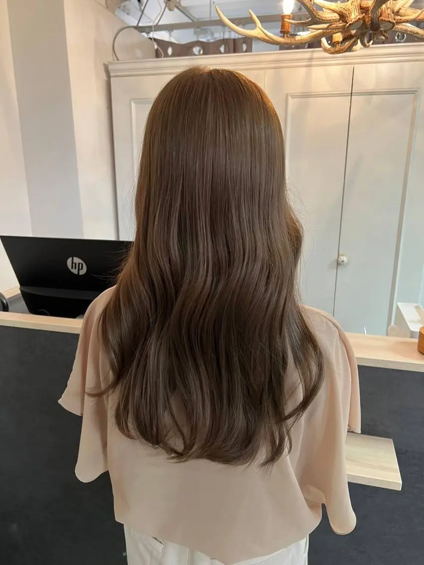 ロング ベージュ*Spica 【ミルクティー】のヘアスタイル