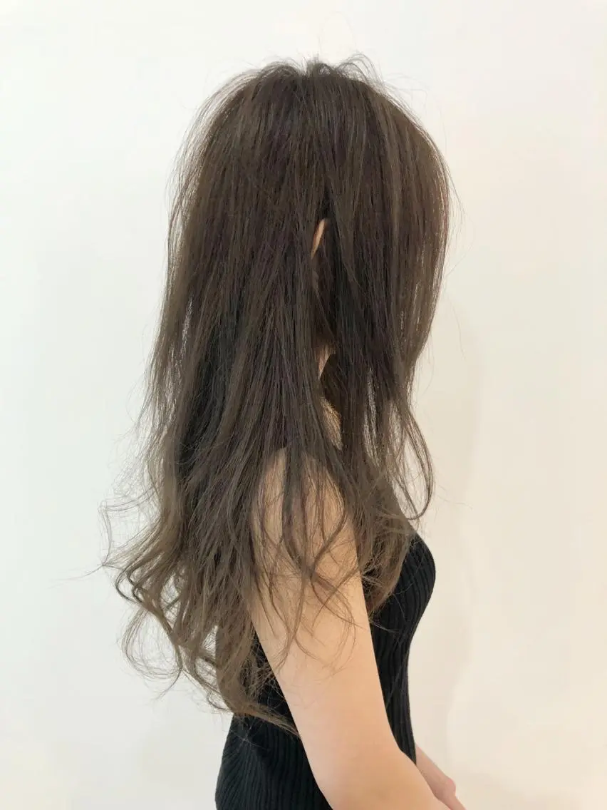 ロング カラー sato yoのヘアスタイル
