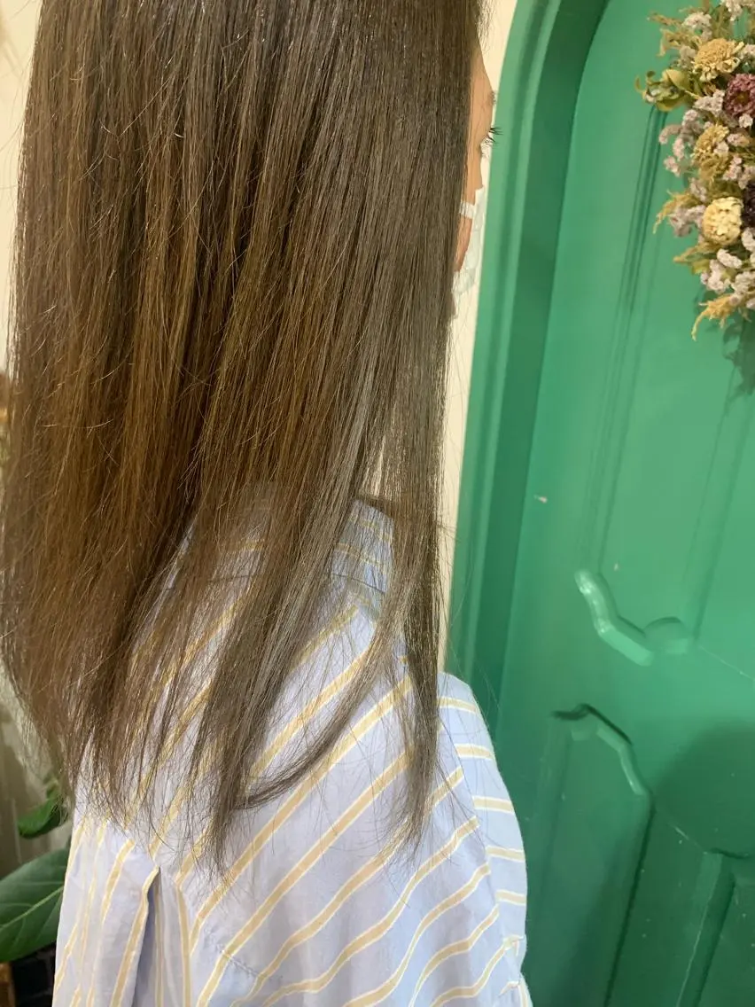 セミロング カラー カット ヘアカラー 佐藤 美咲のヘアスタイル