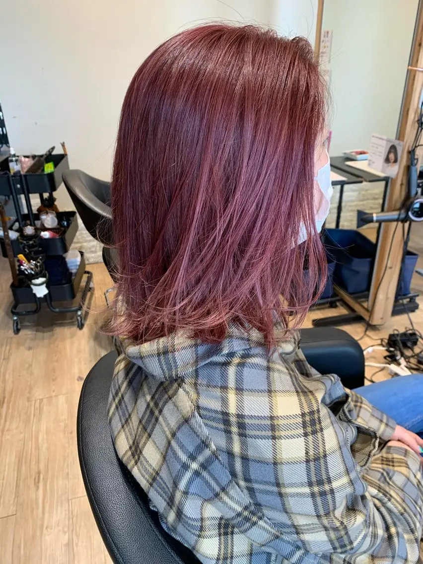 ミディアム カラー ピンクカラー ヘアカラー 大久保 隆蔵のヘアスタイル