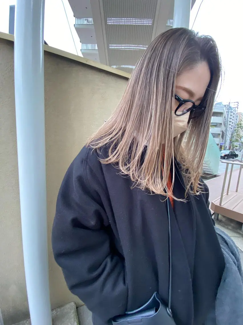 ミディアム ハイライト ヘアカラー Musiiik hairのヘアスタイル