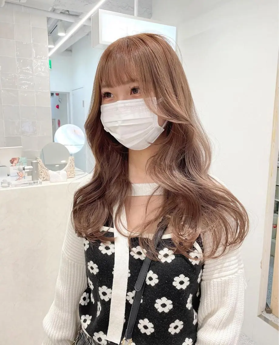 セミロング カラー 透明感カラー🪡🤍 nanao🤍🪡のヘアスタイル