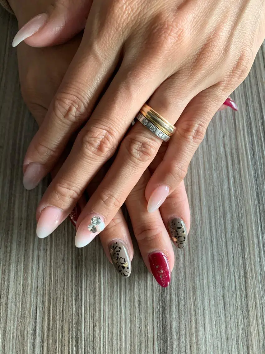 ネイル ハンドネイル M☆ NAILのネイルデザイン