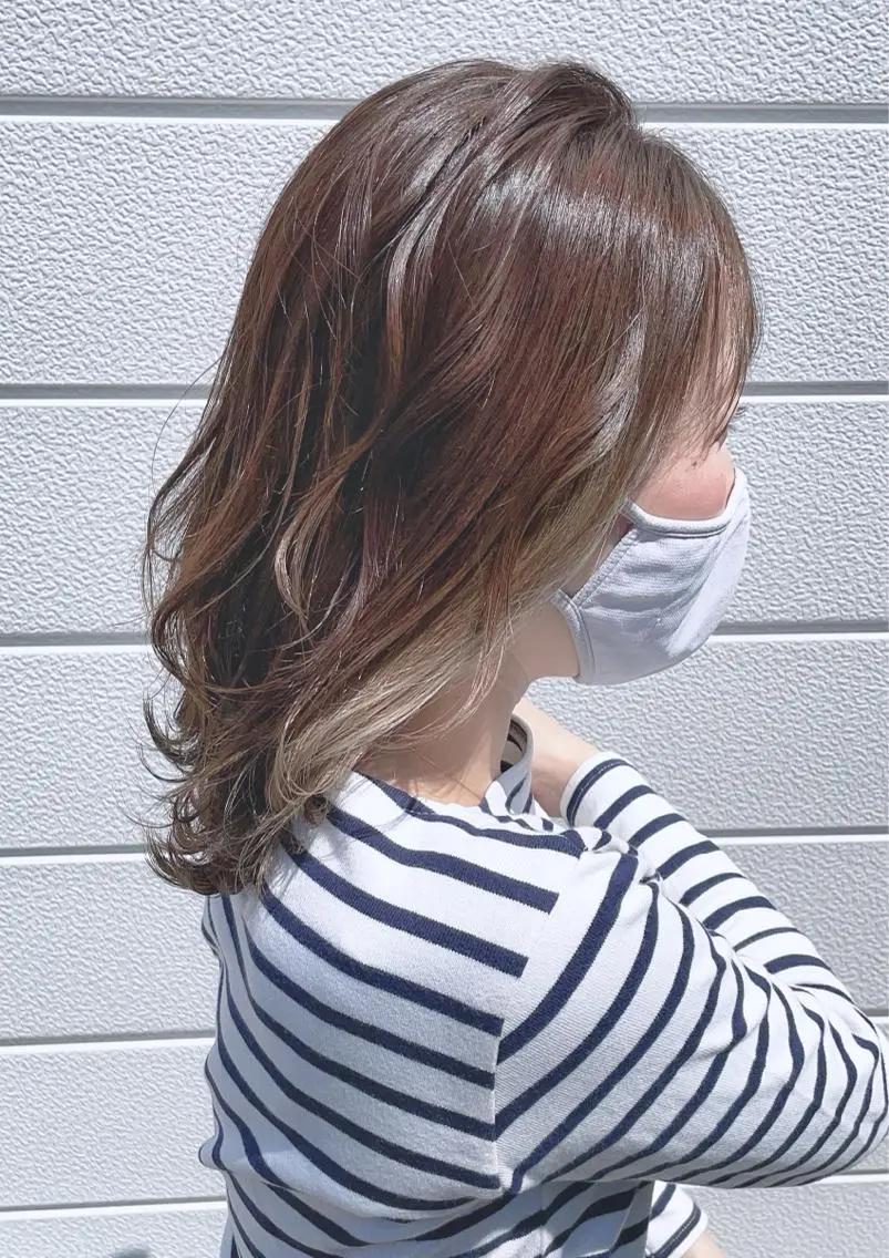 セミロング アッシュ 衣笠 雅俊のヘアスタイル