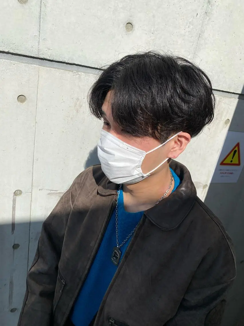 ショート メンズ アップバング センターパート メンズ韓国風 マッシュ メンズショート カット ヘアカラー トリートメント 大人可愛いレイヤー 大田のヘアスタイル