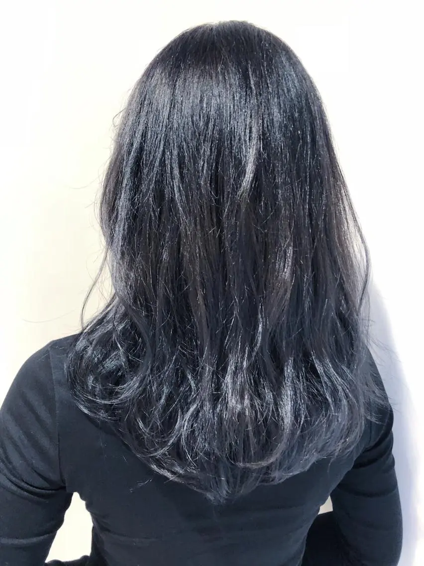 セミロング カラー 黒髪 ブルーカラー ブルーブラック aimée/ まつ毛&眉毛サロンのマツエク・マツパデザイン