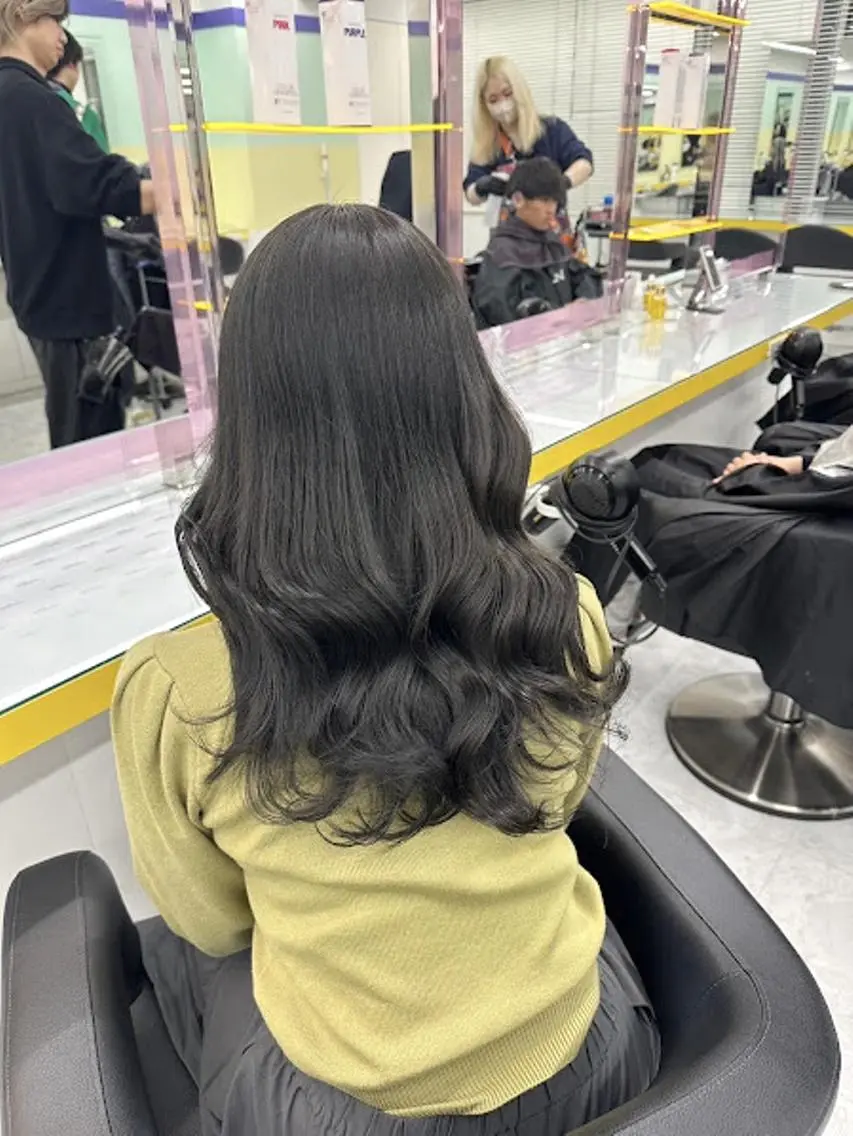 カラー 🫧 THEATER 【公式】🫧天神🫧のヘアスタイル
