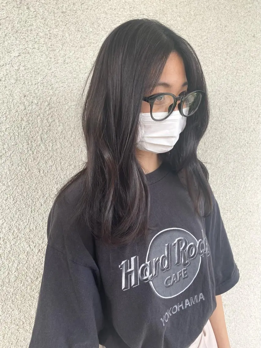 セミロング カラー 桑原 菜摘のヘアスタイル