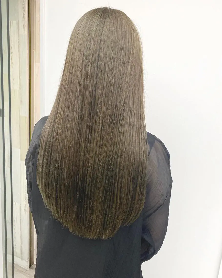 ロング カラー ヘアカラー トリートメント ☀️透明感color KURO☀️のヘアスタイル