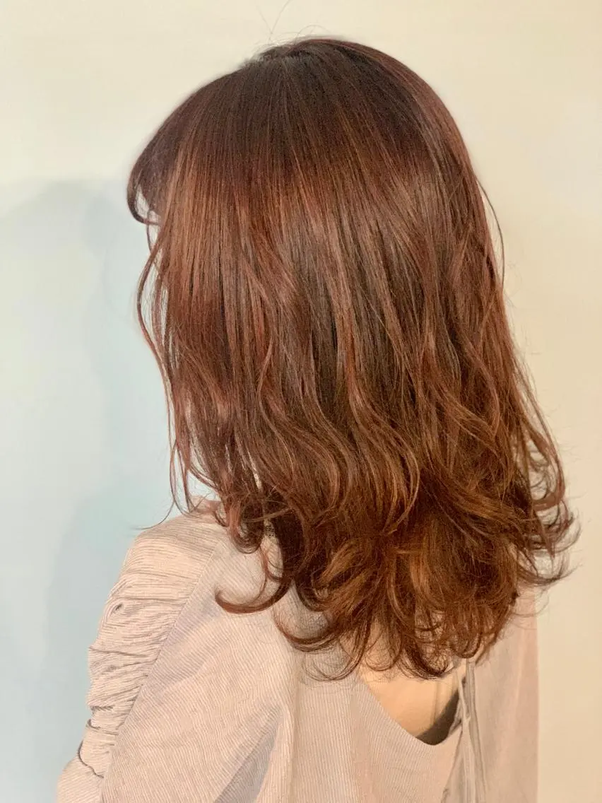 セミロング セミロングパーマ レイヤーカット カット ヘアカラー トリートメント 一ノ瀬 暁のヘアスタイル