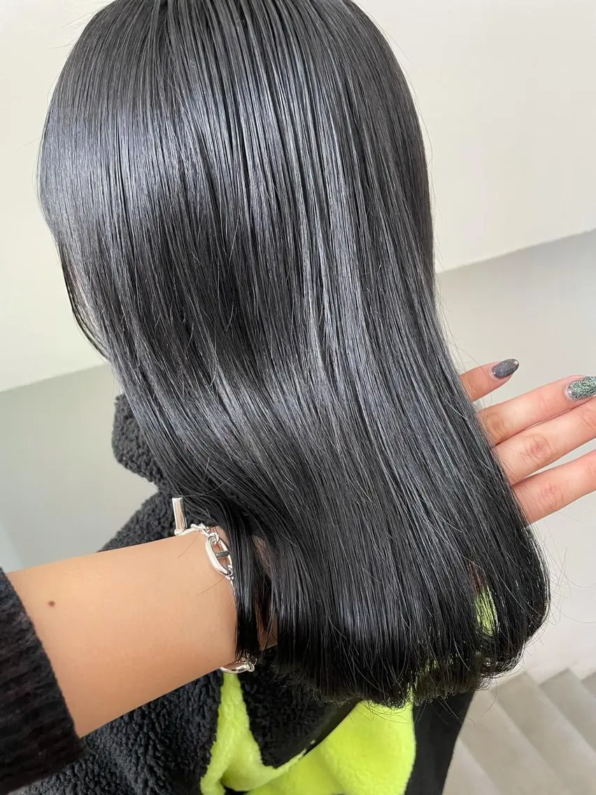 カラー ヘアカラー 🎀ボブ+ハイトーン シュカ👶🏻のヘアスタイル