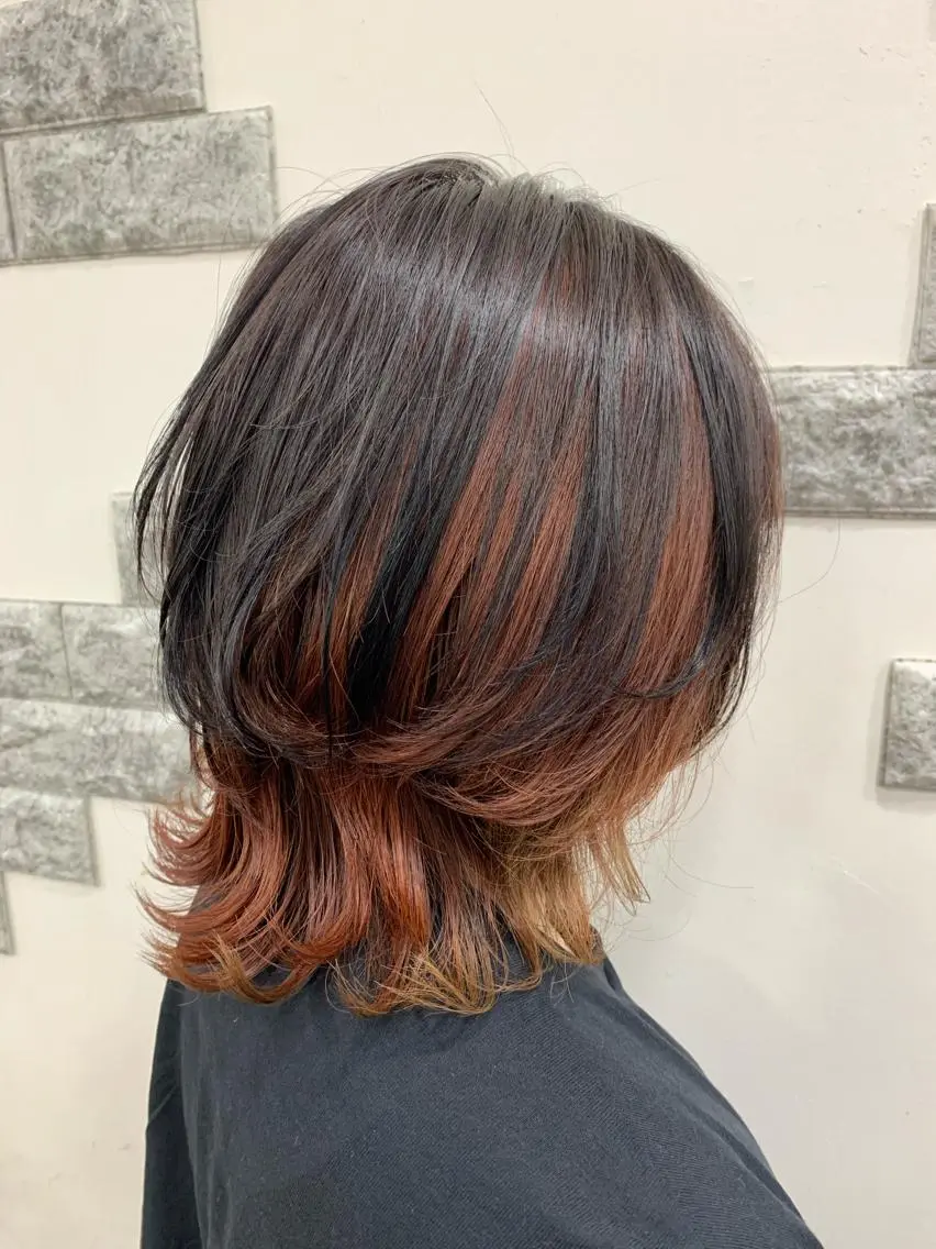 ミディアム カラー 薄田 珠美のヘアスタイル