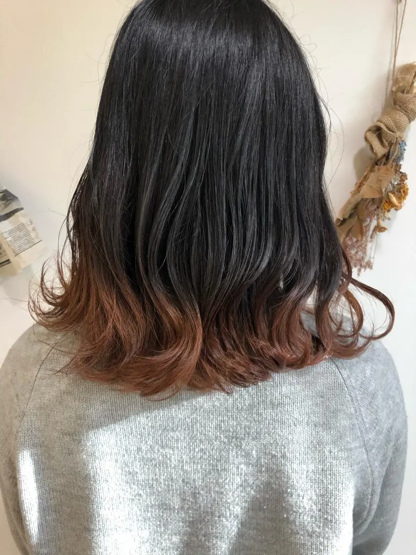 ミディアム カラー ヘアカラー トリートメント 松佐 ゆかりのヘアスタイル