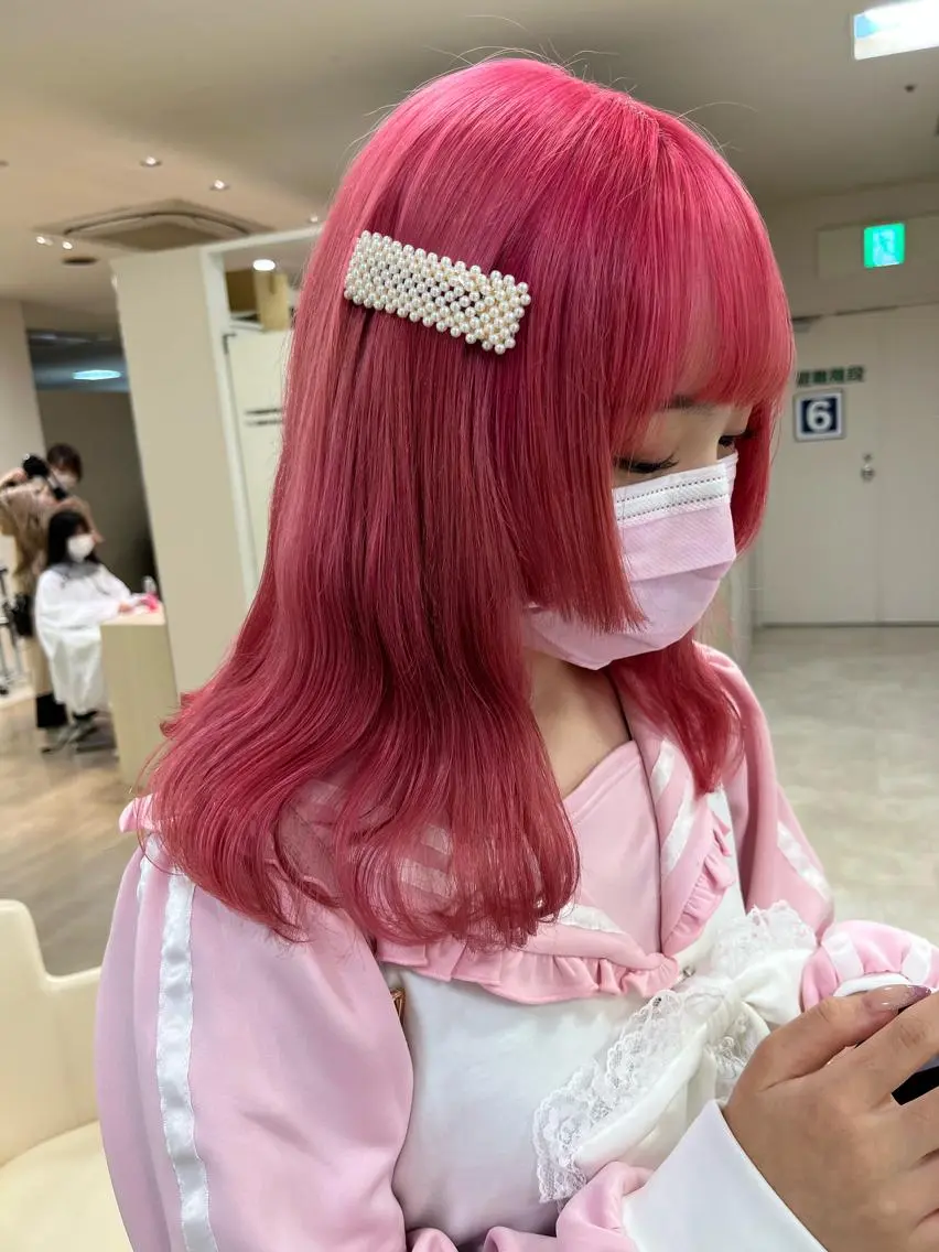 ミディアム カラー 暖色/ブリーチカラー 🎀 M i k uのヘアスタイル