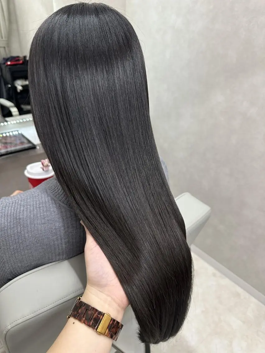 ロング カット 縮毛矯正 トリートメント ROW 札幌のヘアスタイル
