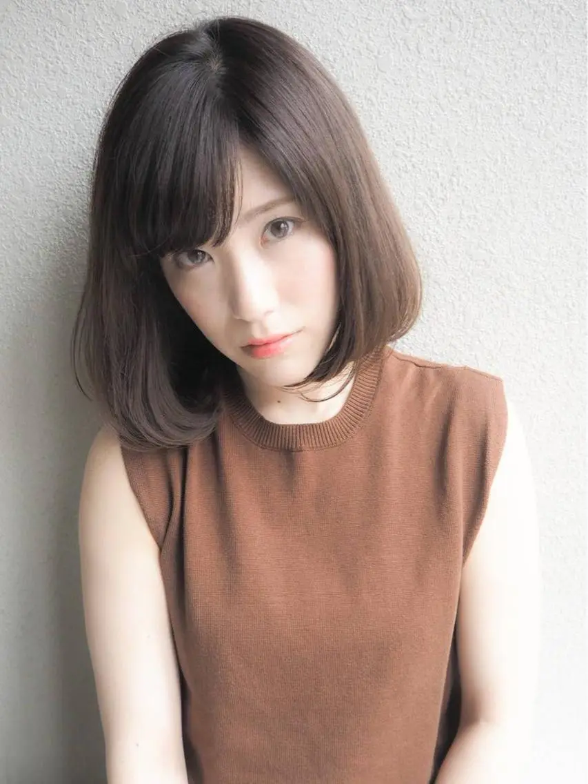 ミディアム カラー カット トリートメント SHE. hairdesignのヘアスタイル