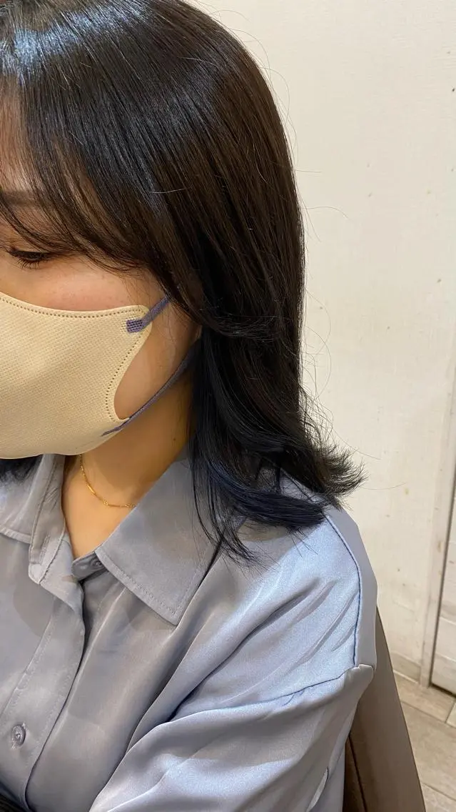 カラー ブルーカラー インナーカラー sol Amiのヘアスタイル