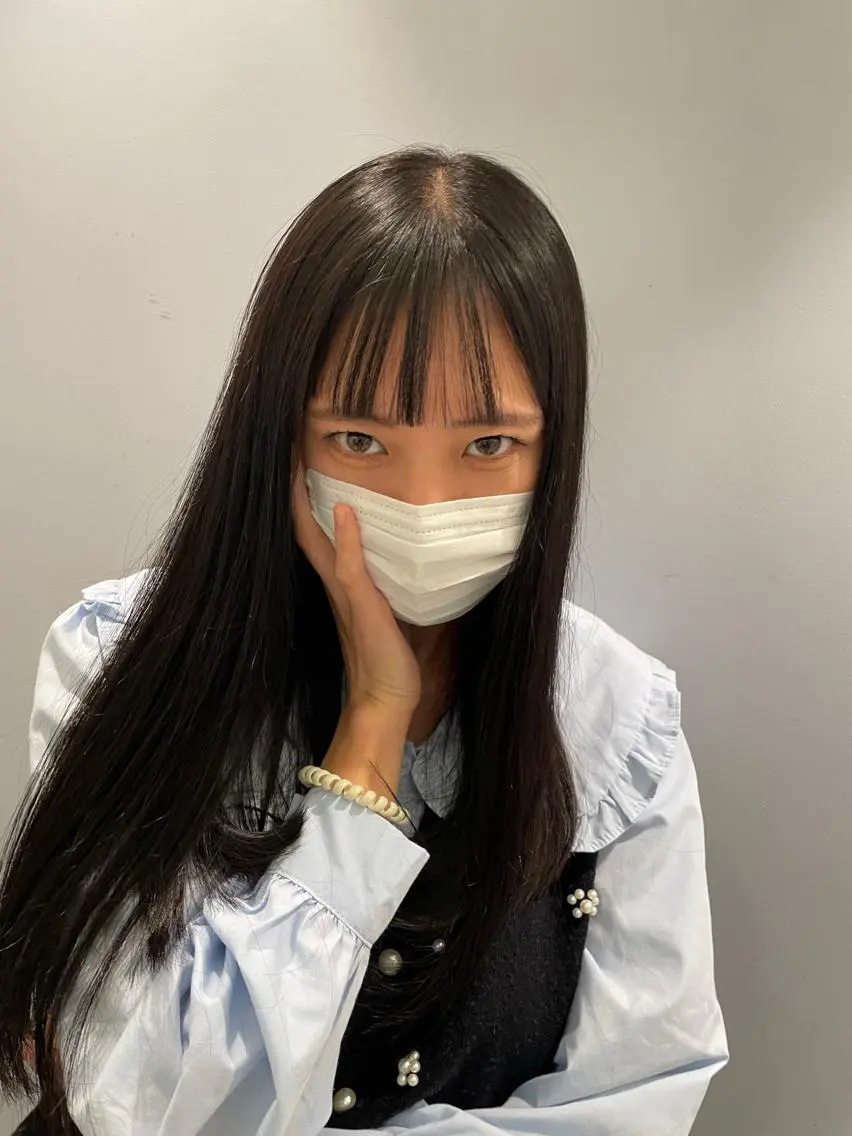 ロング 松田 アカリのヘアスタイル