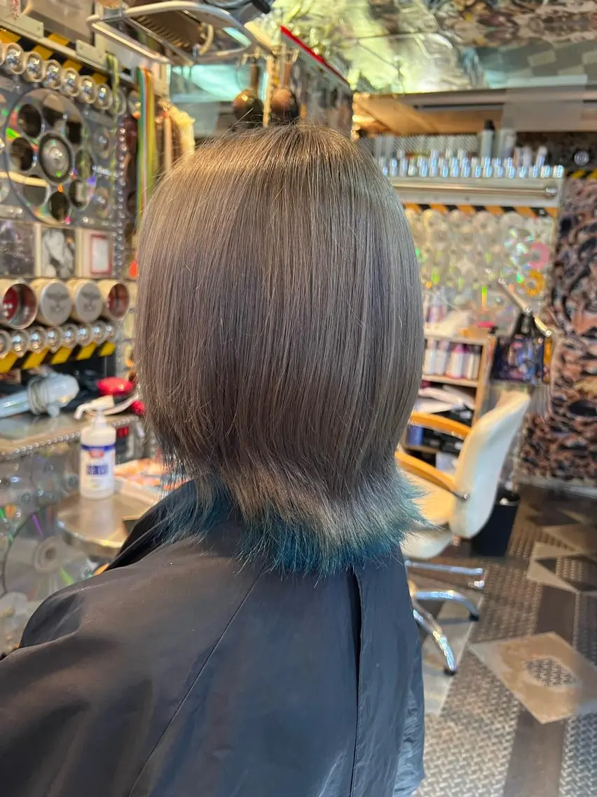 ミディアム カラー KOYA ｺﾔのヘアスタイル