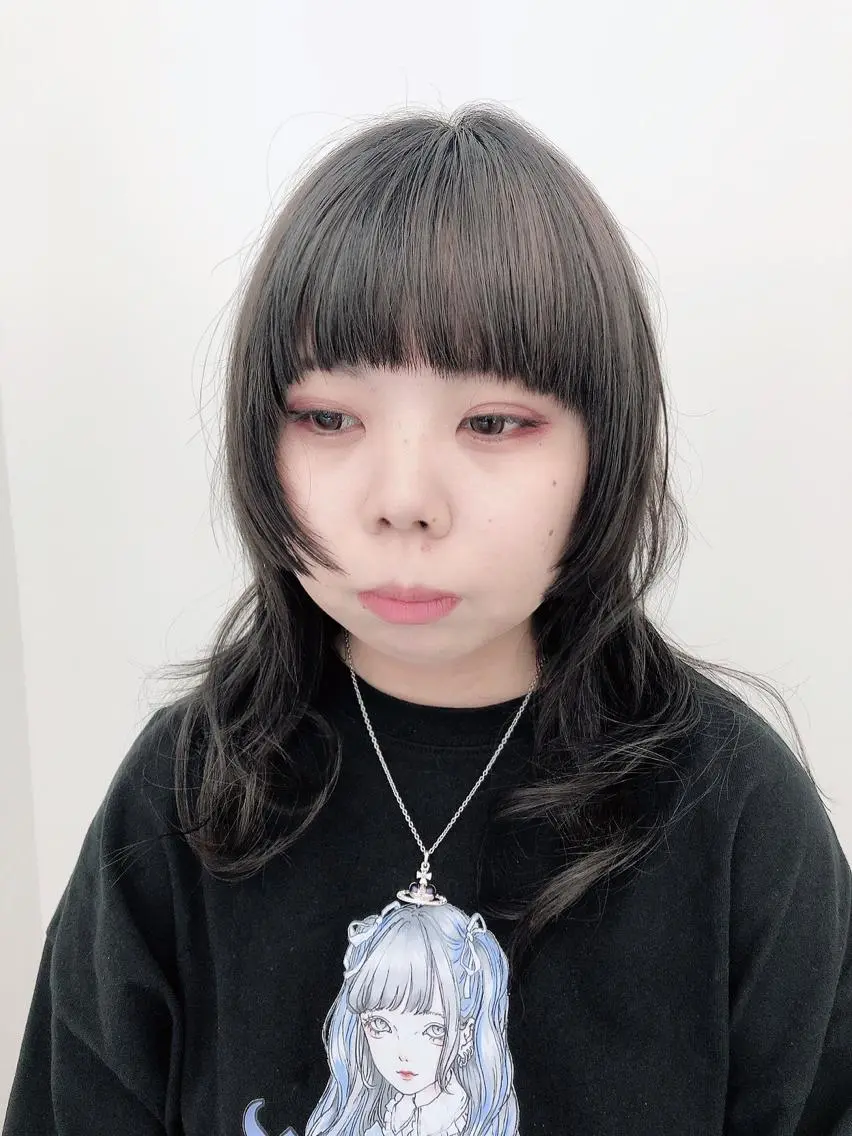 セミロング アッシュ 姫カット ウルフカット hair salon FAWN🦌のヘアスタイル