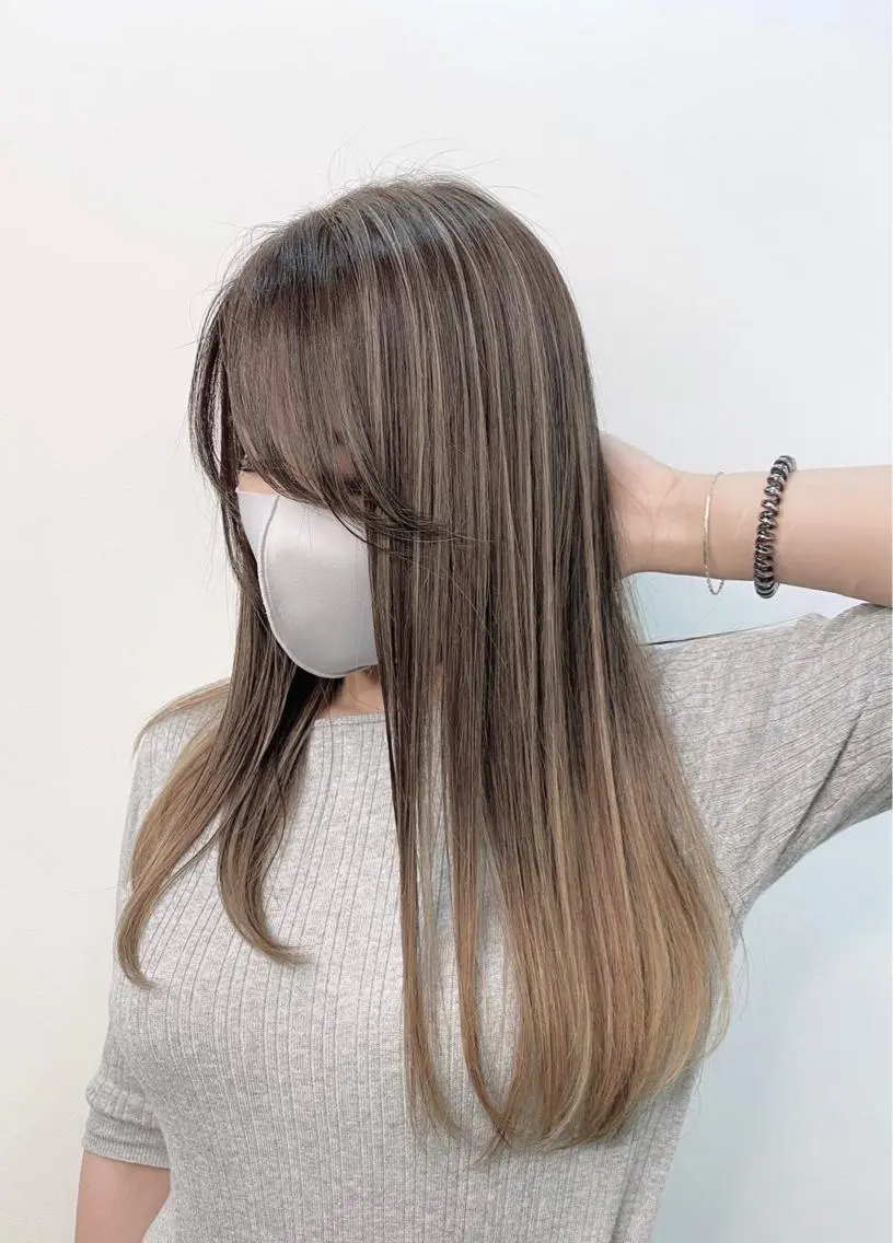 ロング カラー ヘアアレンジ 【公式】amble luxe池袋東口🩷のヘアスタイル