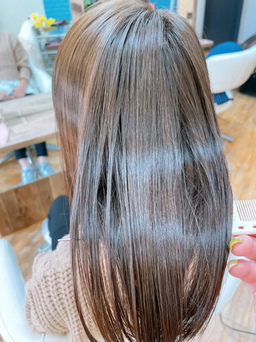 セミロング 髪質改善 カット ヘアカラー トリートメント 大久保 佳奈子のヘアスタイル