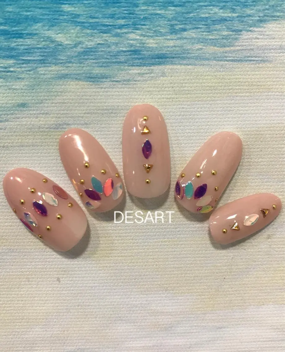 ネイル ”salon" そりまちゆうこのネイルデザイン