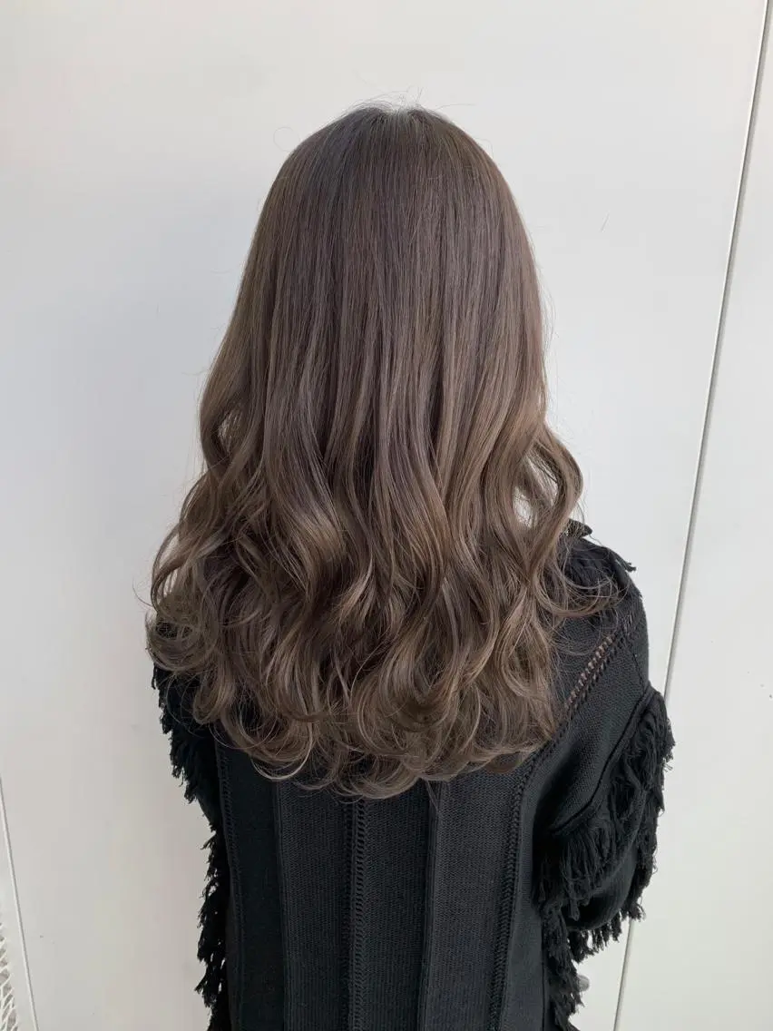 セミロング カラー ベージュカラー ダブルカラー カット ヘアカラー トリートメント 中塚 義人のヘアスタイル
