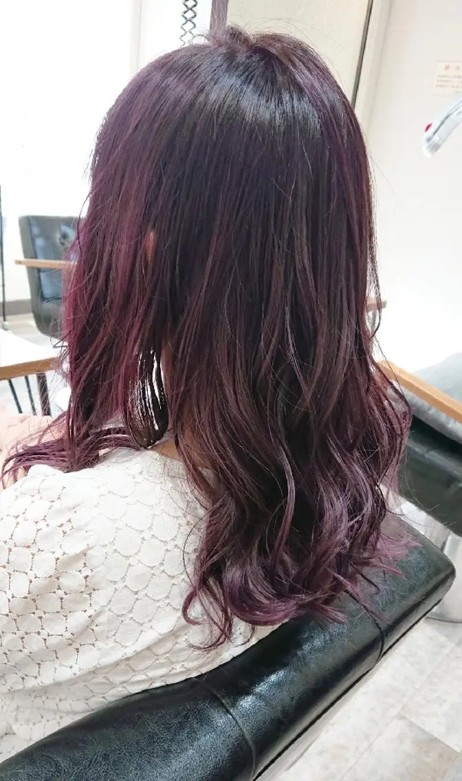 ロング カラー ブリーチ イルミナカラー 艶カラー/インナー /グラデ/大西小百合のヘアスタイル