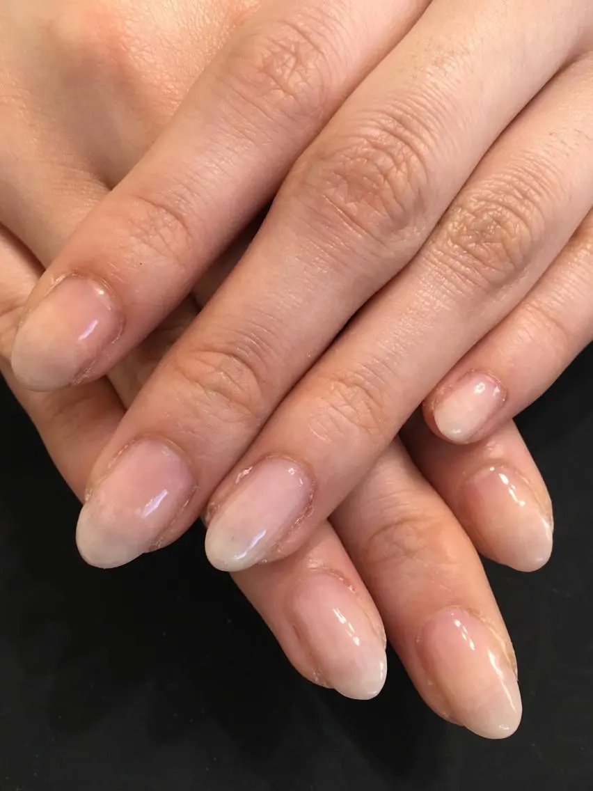 ネイル グラデーション シンプルネイル ハンドネイル 🌈KANÅKO 🌈のネイルデザイン