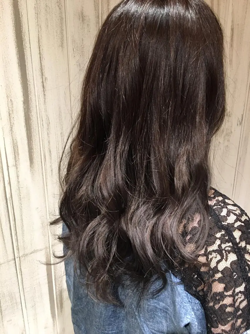 ロング カラー ダークグレー グラデーションカラー 永井大樹✨ 透明感カラー✨のヘアスタイル