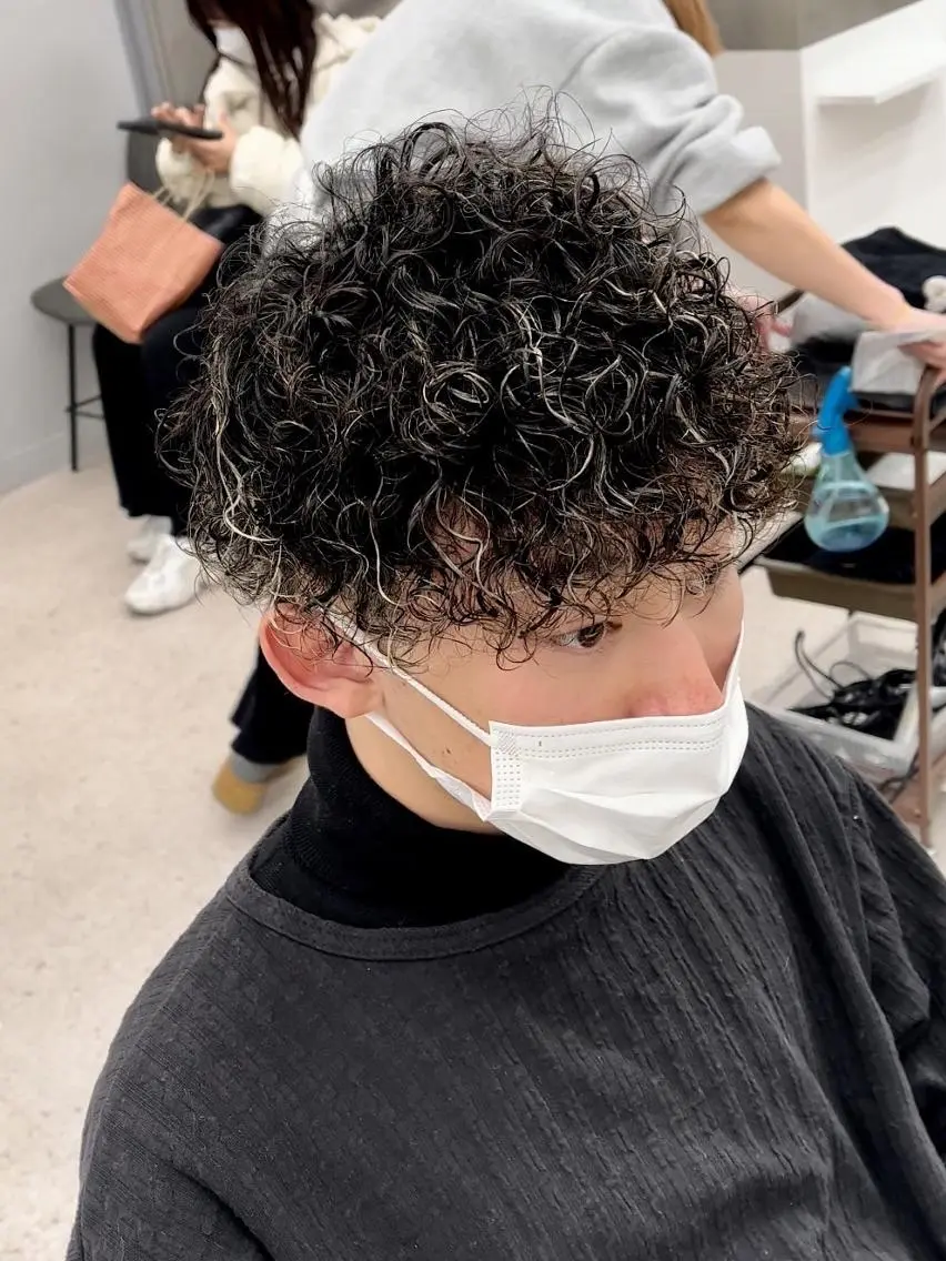 ショート 京都河原町 メンズパーマ助川龍哉のヘアスタイル