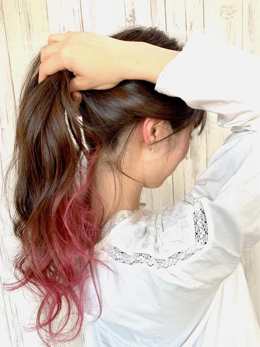 カラー インナーカラー arisa .のヘアスタイル