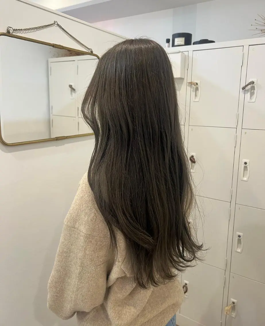 ロング カラー 透明感カラー イルミナカラー カット ヘアカラー 透明感カラー、 アレンジ/miyuのヘアスタイル