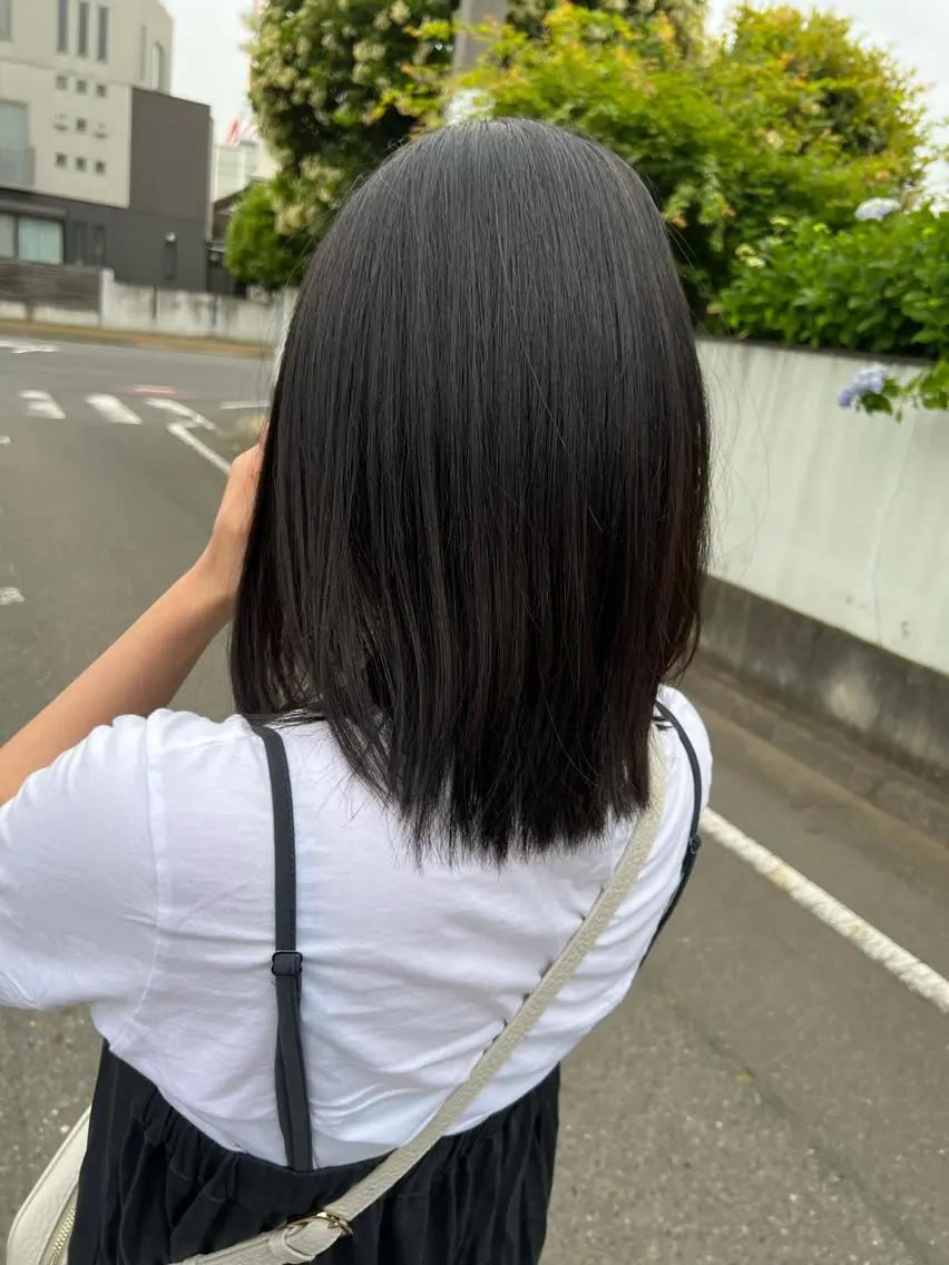ミディアム カット 縮毛矯正 井上 美春のヘアスタイル