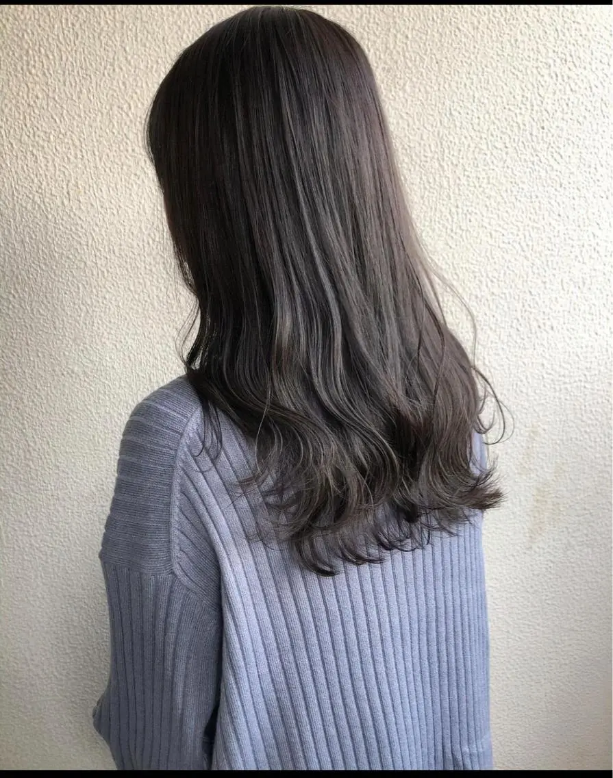 ロング カラー グレージュ スパイキーショート パーマ　具志堅　太志のヘアスタイル