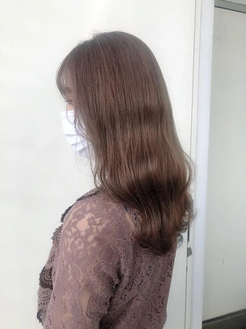 ロング カラー トリートメント ヘアカラー トリートメント 韓国🇰🇷レイヤー 映える顔周り🩷のヘアスタイル